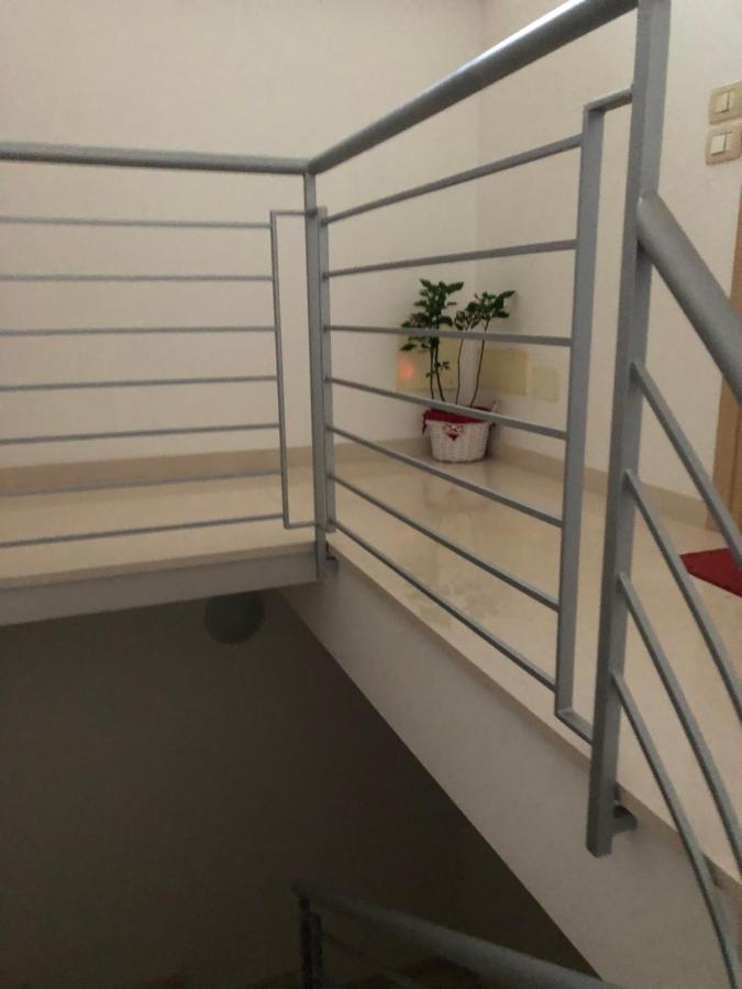 Апартаменти Mansarda Mentana Due Вітторія Екстер'єр фото